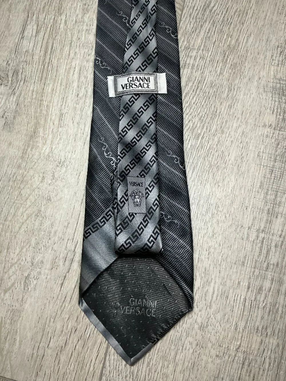 Gianni Versace Men’s Silk Tie Gray Black Patterned - Flawed